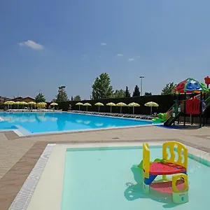 **** Parco vacanze Villaggio Tiglio Italia